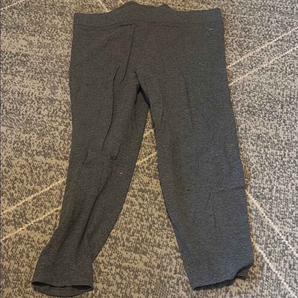 PINK Victoria's Secret Gray Capri Pants